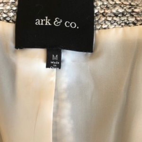 Ark & Co Boucle Blazer - Picture 2 of 6